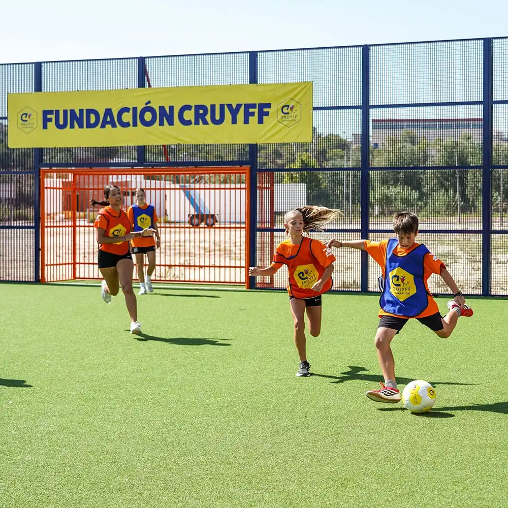 Johan Cruyff Foundation 2 Johan Cruyff Foundation - Afbeelding 2